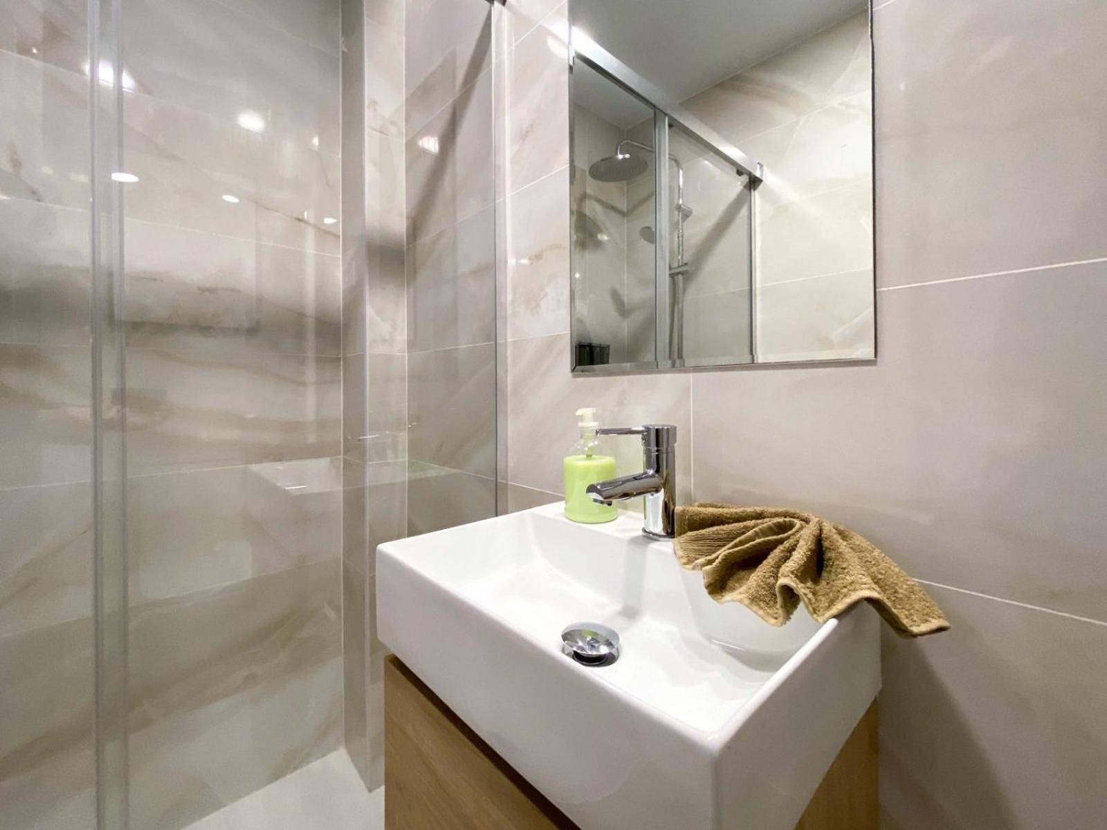 Apartamento Refugio 2Br Y 2Ba Azca/Bernabeu Madrid Exterior foto